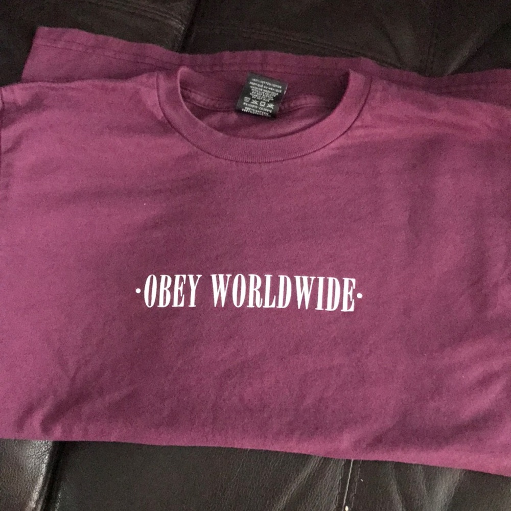 Men’s small Obey T-shirt